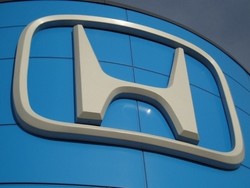 Jutaan Mobil Ditarik, Honda Batalkan Target Penjualan 6 Juta Unit