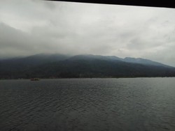 Weekend yang Tenang di Rawa Pening Semarang