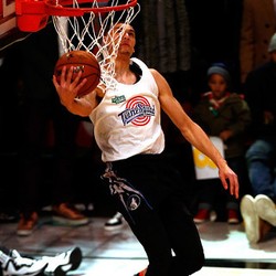 Curry Juara Three Point Contest, Rookie Zach LaVine Terbang di Kontes Slam Dunk