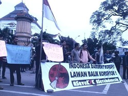 Ratusan Aktivis Medan Demo Desak Presiden tak Lantik BG Jadi Kapolri