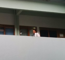 Tiba di PN Jaksel, Hakim Sarpin Tebar Senyuman Jelang Putusan BG