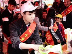 Lay EXO Rayakan Imlek di Tengah Arus Mudik di Tiongkok