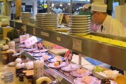 Oishii! Serunya Makan di Sushi Musashi, Kyoto