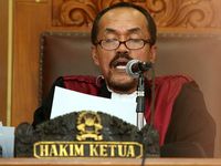 PN Jaksel Kabulkan Praperadilan Komjen BG