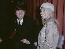 Semasa Hidup, John Lennon Diklaim Tukang Selingkuh dan Kasar pada Anak