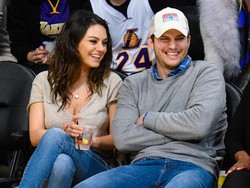 Ashton Kutcher Ungkap Kehidupan Seks dengan Mila Kunis