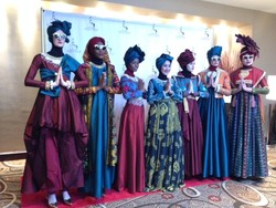 Cerita Para Model di New York Pertama Kali Pakai Jilbab untuk Fashion Show