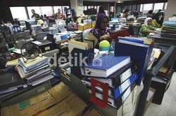 Orang Indonesia Lebih Suka Jadi PNS Ketimbang Pengusaha