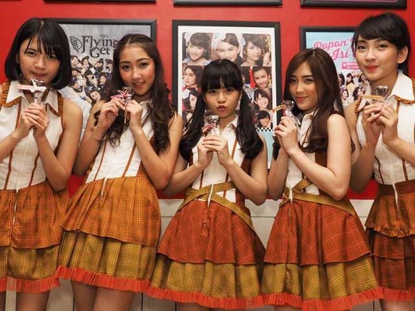 Rayakan Valentine Bareng JKT48 Rayakan Valentine Bareng JKT48