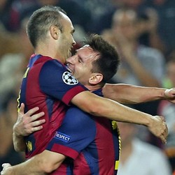 Iniesta Minta Agar Barca Tak Pernah Berpikir untuk Lepas Messi