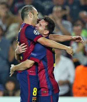 Iniesta Minta Agar Barca Tak Pernah Berpikir untuk Lepas Messi