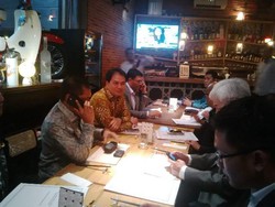 Susuri Lorong Gelap Karaoke, Komisi III Sambangi Bengkel Cafe