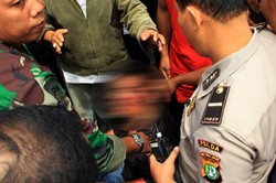 Pria ini Babak Belur Dihajar Warga di Matraman