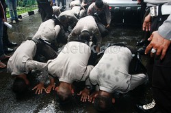 Kompolnas Sebut Polisi Sujud Syukur usai Praperadilan BG untuk Lepaskan Stres