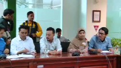 Ketua KY Sebut Hakim Sarpin Menyita Perhatian Dunia