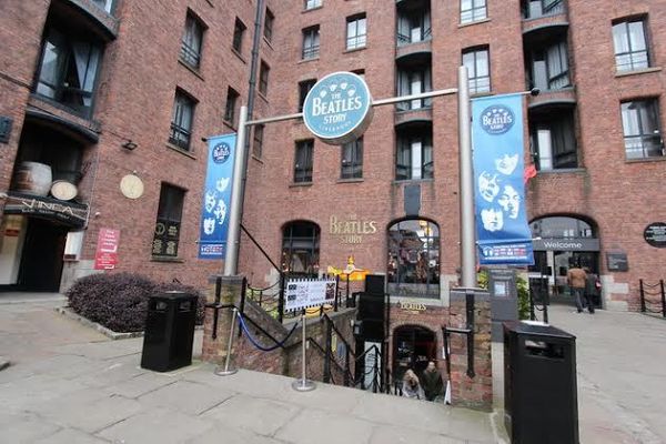 Penasaran? Begini Isi The Beatles Story di Liverpool