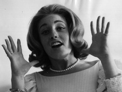 Penyanyi Lawas Lesley Gore Meninggal Dunia Akibat Kanker