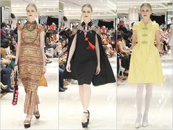 Foto: 5 Busana Rancangan Desainer Bertema Oriental untuk Rayakan Imlek