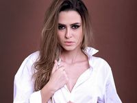 Jan Ribeiro, Model Cantik Impor dari Brasil