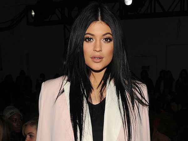 Gigi Emas Kylie Jenner