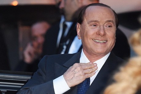 Berlusconi Tak Tertarik Jual Milan