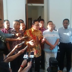 Sutrisno Bachir Deklarasi Dukung Zulkifli Hasan Jadi Ketum PAN