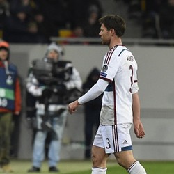 Kartu Merah pada Laga ke-100 Alonso di Liga Champions