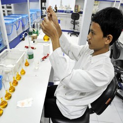 Bukan Janji Gombal, Izin usaha Farmasi Sekarang Maksimal 84 Hari