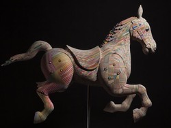 Seniman Jepang Bikin Patung dari Papan Skateboard