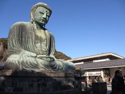 Kuil di Jepang Ini Punya Patung Buddha Raksasa