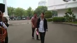 Jokowi Kumpulkan Menteri, Apakah Bahas Budi Gunawan?