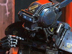 Berkenalan dengan Chappie, Robot Eksperimen yang Punya Perasaan
