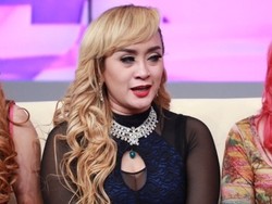 Lia Ladysta Merasa Tertipu Suaminya Masih Punya Istri