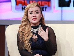 Ingin Gugat Cerai Suami, Lia Ladysta Kumpulkan Bukti