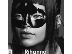 Rihanna Kembali Tampil Seksi di Majalah Untuk Desainer Alexander McQueen