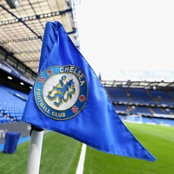 Chelsea Kecam Sejumlah Fansnya yang Terlibat Insiden Rasialis di Paris