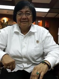 Menhut Siti Nurbaya dan Batu Pyrus Warisan Ibunda, Serta Tips Berburu Akik