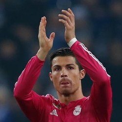 Ronaldo Akhiri Puasa Gol Plus Samai Torehan Messi & Raul