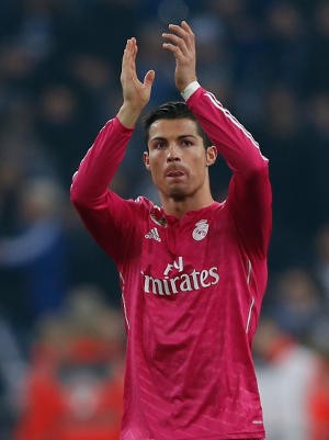 Ronaldo Akhiri Puasa Gol Plus Samai Torehan Messi & Raul