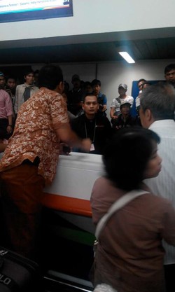 Telantar, Penumpang Lion Juga Ancam Blokir Terminal 1B Bandara Cengkareng