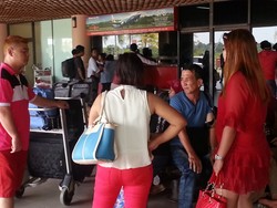 Ratusan Penumpang Lion Air di Batam Keluhkan Ketidakpastian Jadwal