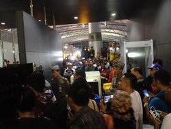 Trauma, Penumpang Lion Air Minta Kepastian Keberangkatan ke Lombok Pagi Ini