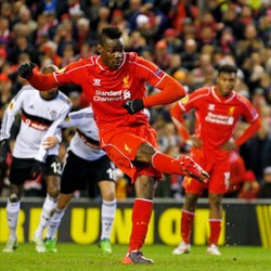 Penalti Balotelli Menangkan Liverpool atas Besiktas