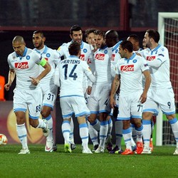 Napoli Hantam Trabzonspor 4-0