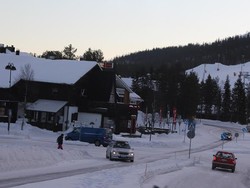 Mengendarai Mobil Setir Kiri Hanya Butuh Adaptasi Sebentar