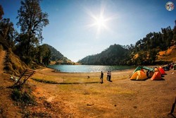Akhir Pekan Nan Eksotis di Ranu Kumbolo, Mau?