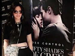 Demi Nonton Fifty Shades of Grey, Nia Ramadhani ke Singapura