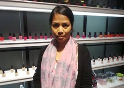 Ade Nurhayati, Wanita di Balik Kuku Indah Nikita Willy Hingga Susan Bachtiar