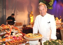 Wolfgang Puck, Sang Chef Peracik Sajian Santap Malam Oscar Selama 21 Tahun