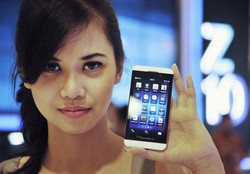 Ponsel BlackBerry 10 Kini Punya Toko Aplikasi Android